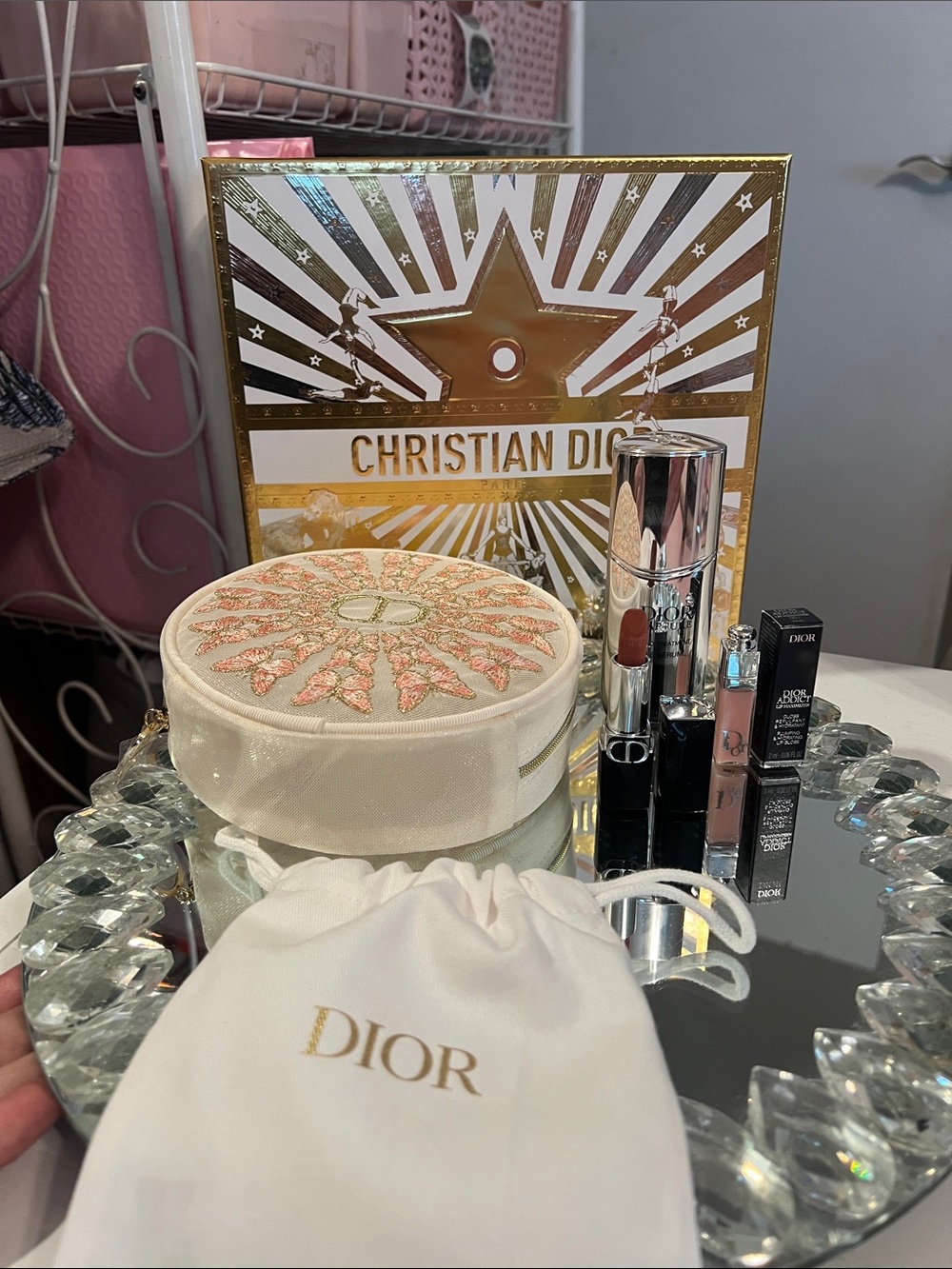 Dior Beauty Set w- Embroidered Pouch -Capture in 1 fl oz- More - Picture 6 of 6